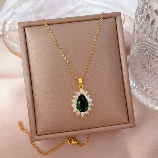 Necklace 16