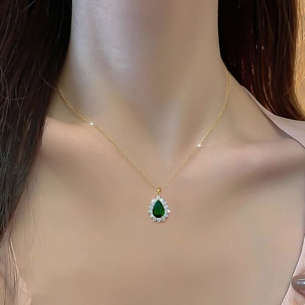 Necklace 16