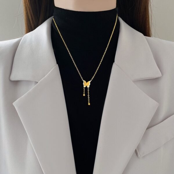 Necklace 23