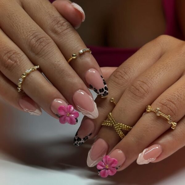 Press on nails 21