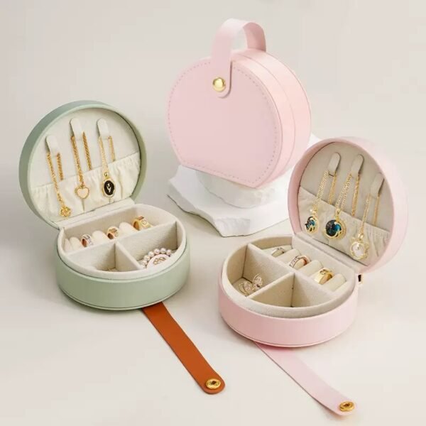 Mini leather jewelry box